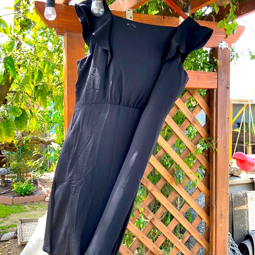 LOFT flutter black dress 14 mid-length